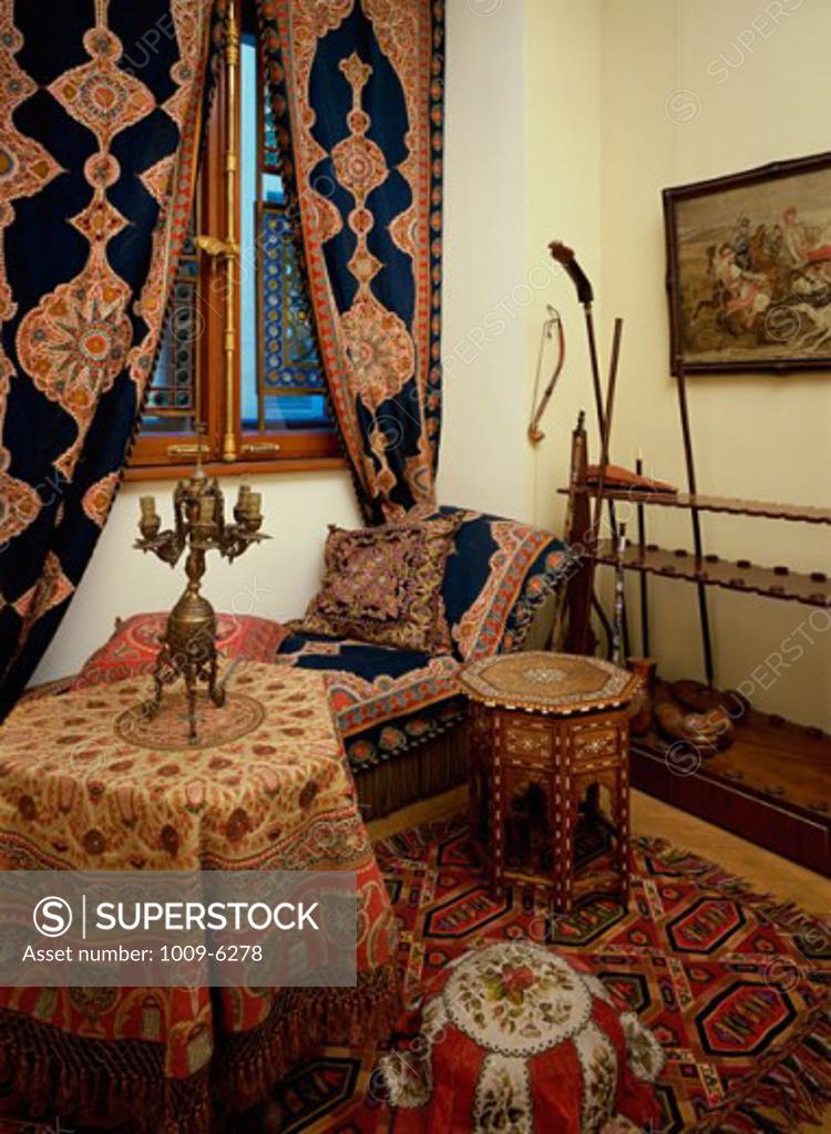 Stock Photo: 1009-6278 Interior decor in the State Hermitage Museum, St. Petersburg, Russia
