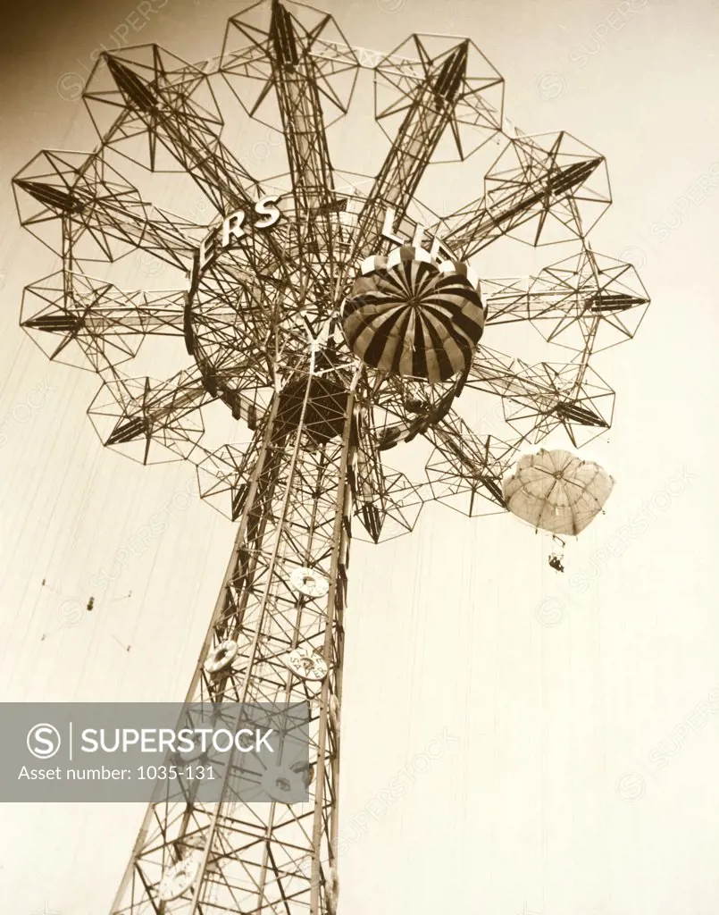 Lifesavers Parachute Tower Worlds Fair 1939 New York City USA