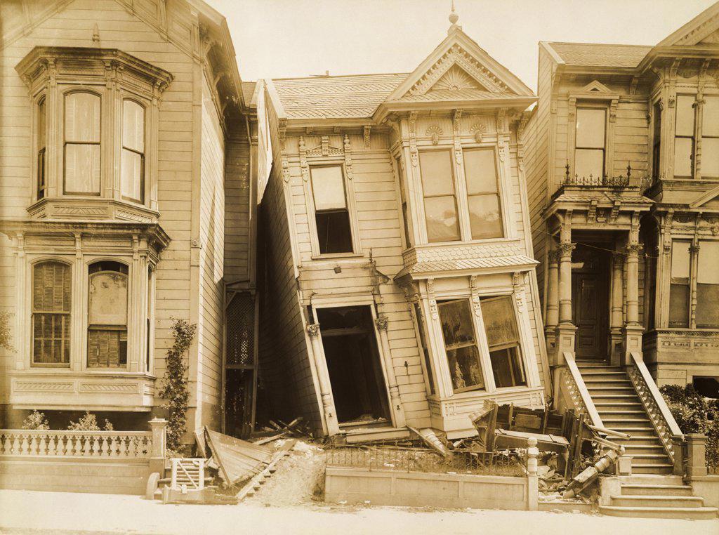Collapsed house after an earthquake, San Francisco, California, USA, 1906