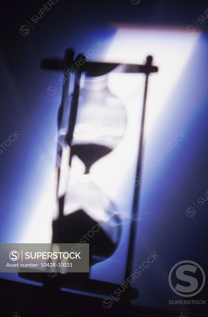 Stock Photo: 1042R-10031 Silhouette of an hourglass