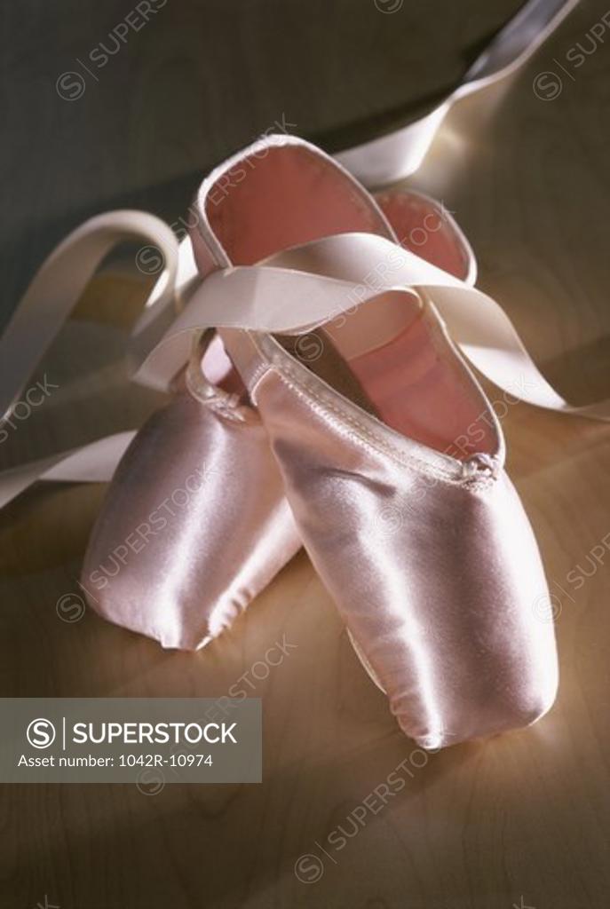Stock Photo: 1042R-10974 Pair of ballet slippers