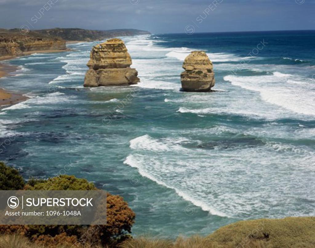 Stock Photo: 1096-1048A Rock formations on the coast, Twelve Apostles, Port Campbell National Park, Victoria, Australia