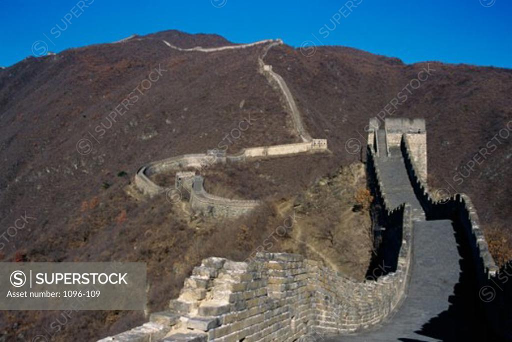 Stock Photo: 1096-109 High angle view of a surrounding wall, Great Wall of China, China