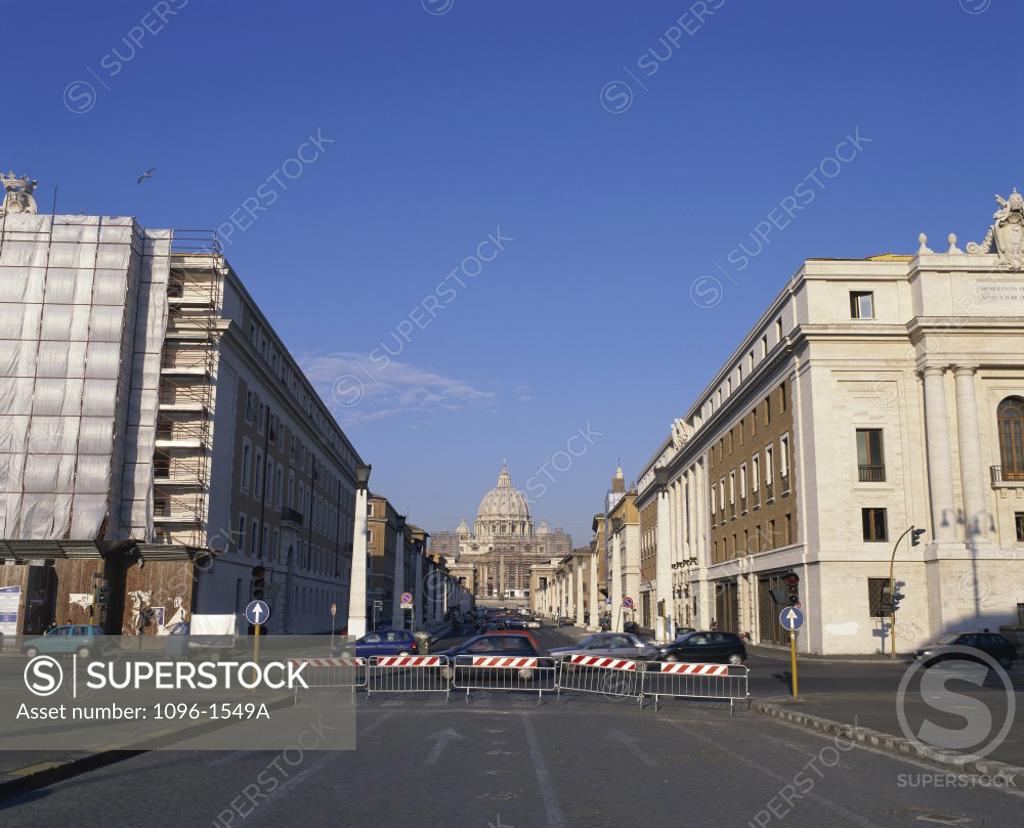 Stock Photo: 1096-1549A Road block in front of St. Peter's Basilica, Vatican City, Rome