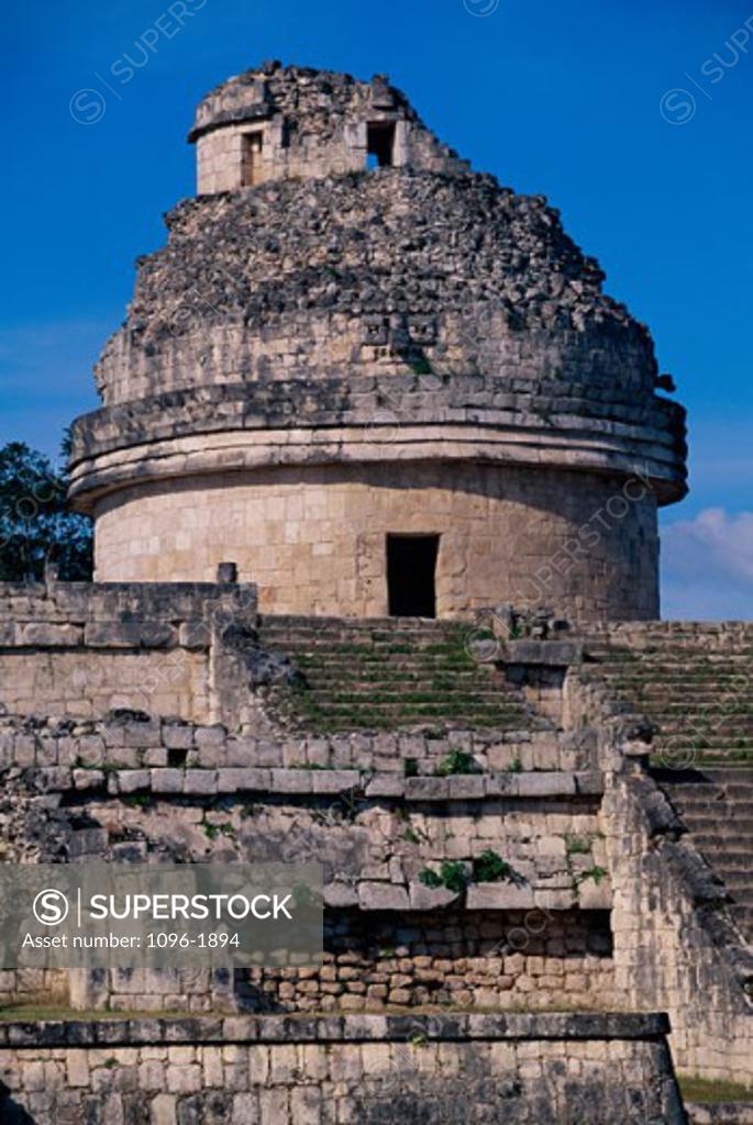Stock Photo: 1096-1894 El Caracol Observatory Chichen Itza (Mayan) Mexico