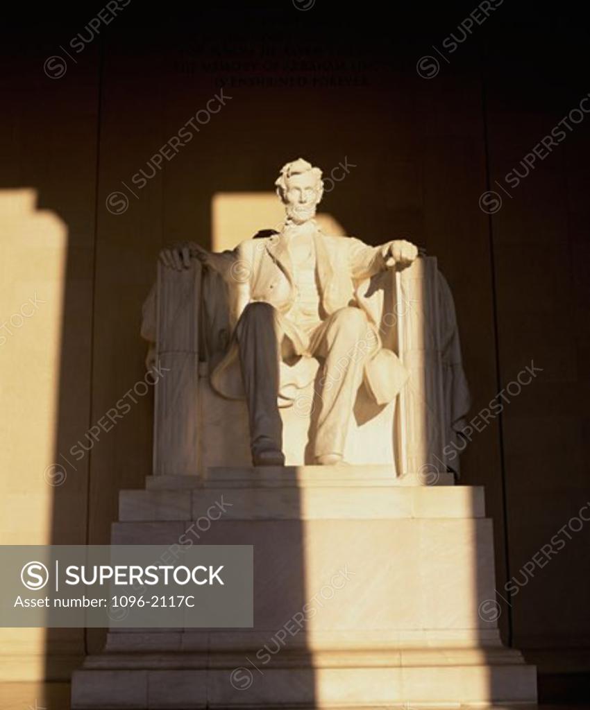 Stock Photo: 1096-2117C Close-up of the Lincoln Memorial, Washington, D.C., USA