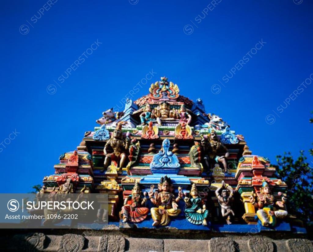 Stock Photo: 1096-2202 Carving on Sri Meenakshi Hindu Temple, Chennai, Tamil Nadu, India