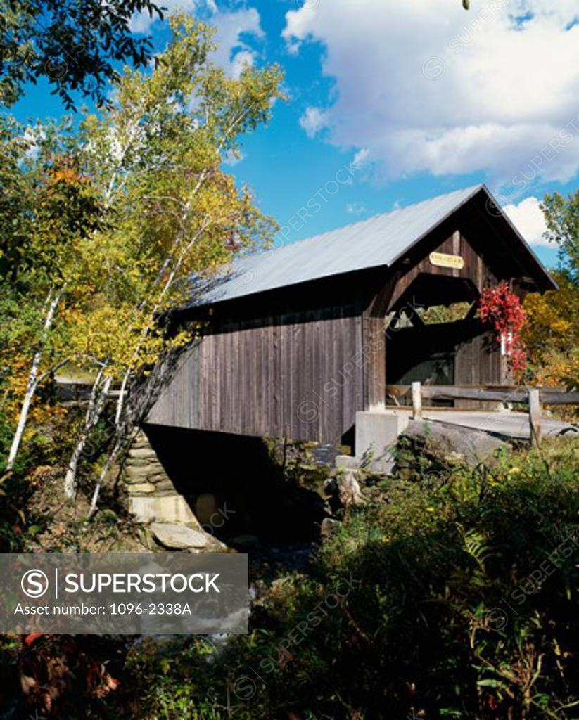 Stock Photo: 1096-2338A Covered bridge, Gold Brook Bridge, Stowe, Vermont, USA