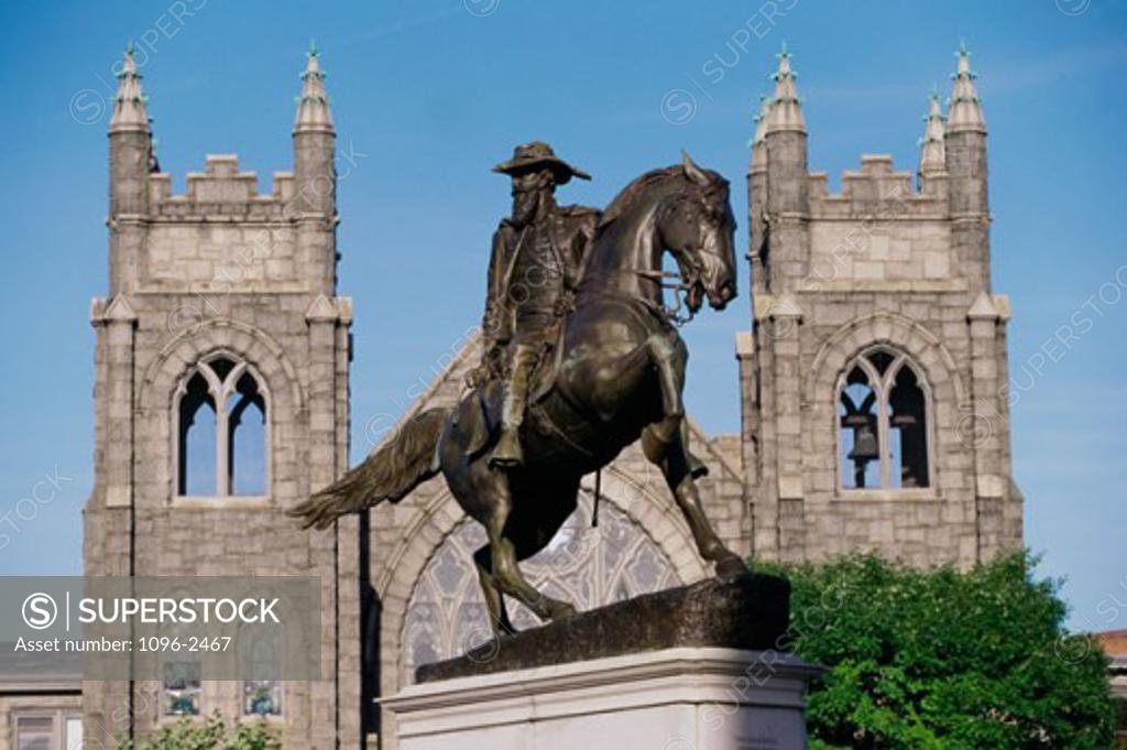 Stock Photo: 1096-2467 Statue of a soldier on a horse, Charleston, South Carolina, USA