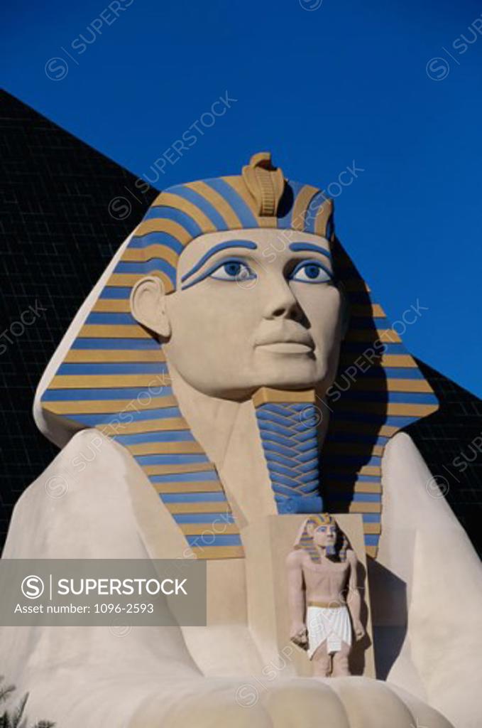 Stock Photo: 1096-2593 Sphinx at the Luxor Hotel and Casino, Las Vegas, Nevada, USA