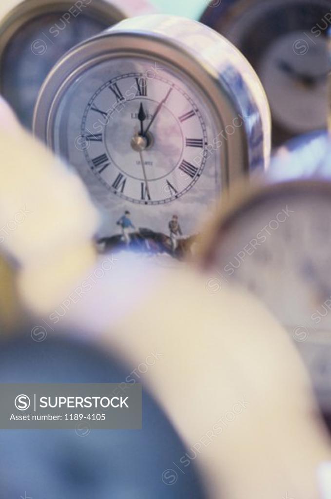 Stock Photo: 1189-4105 Close-up of a clock