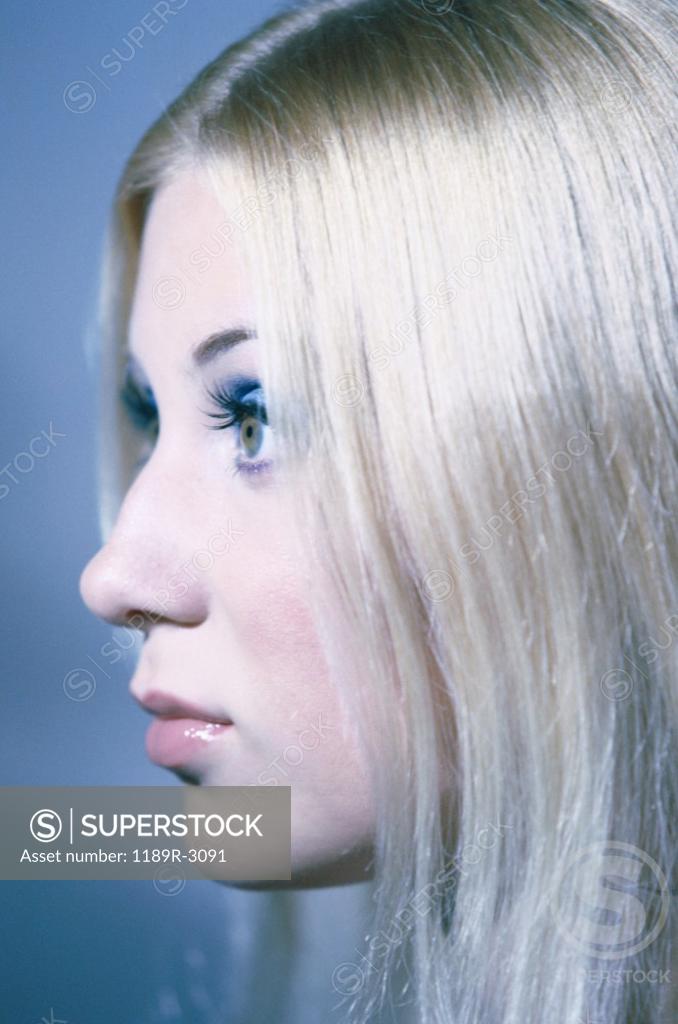 Stock Photo: 1189R-3091 Side profile of a young woman