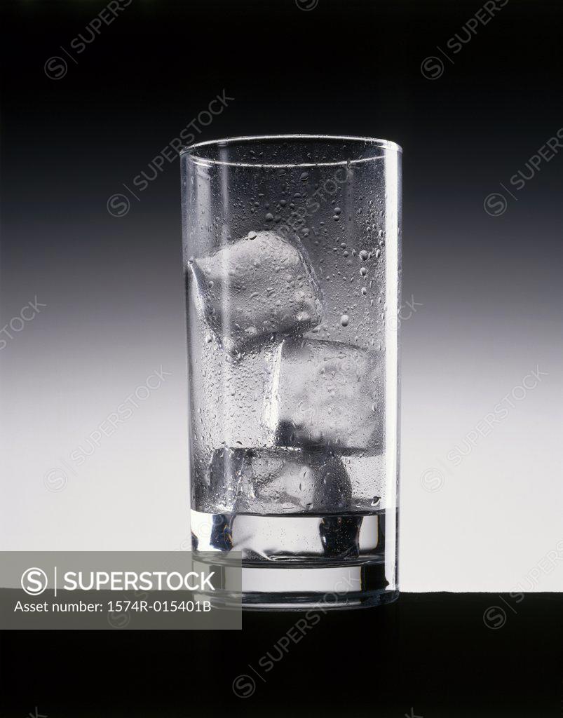 Stock Photo: 1574R-015401B Close-up of ice cubes in a glass