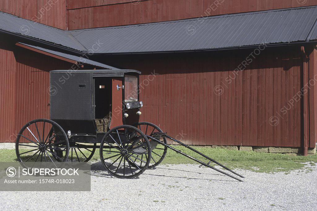 Stock Photo: 1574R-018023 Yoder's Amish Home Millersburg Ohio USA