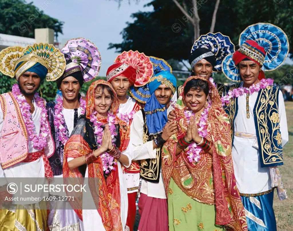 4,100+ Rajasthani Dress Stock Photos, Pictures & Royalty-Free Images -  iStock