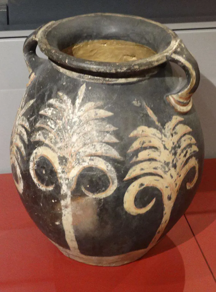 Jar decorated with palms from Knossos; Crete; Greece; 1850-1800 BC