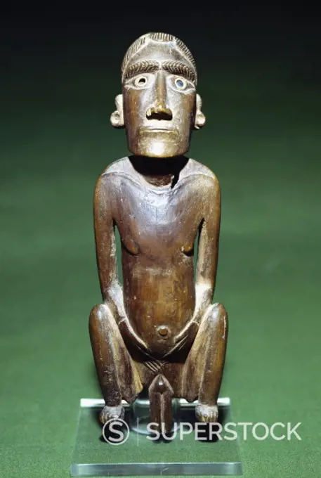 Statue of a male anthropomorphic figure, Polynesian art.