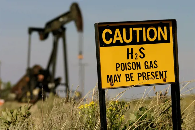 United States, New Mexico, Hobbs, Poison gas sign in oil field