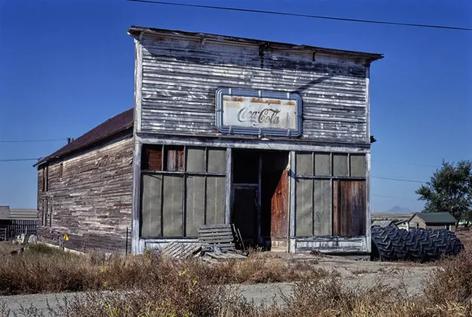 Abandoned Café, Joplin, Montana, USA, John Margolies Roadside America Photograph Archive, 1987