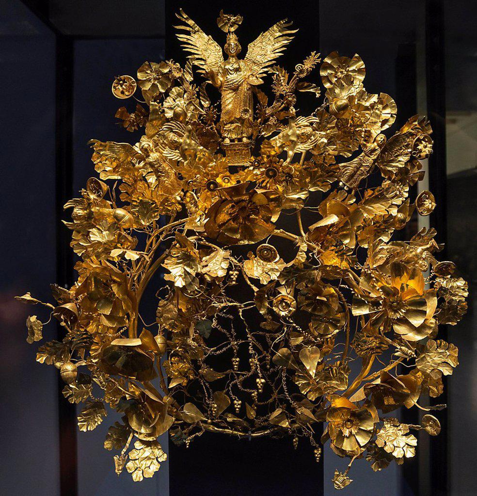 Wreath of death made of gold and glass from antiquity, end of 4th century B. C., Staatliche Antikensammlung, Munich, Upper Bavaria, Germany