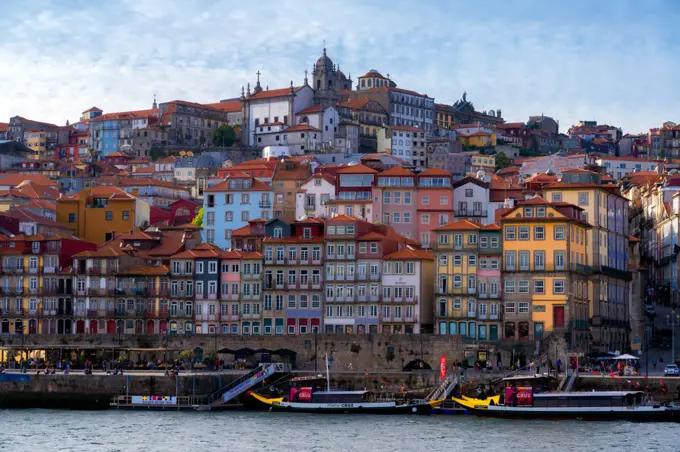 The view over the Douro River looking towards the Ribeira district of Porto, UNESCO World Heritage Site, Porto, Portugal, Europe