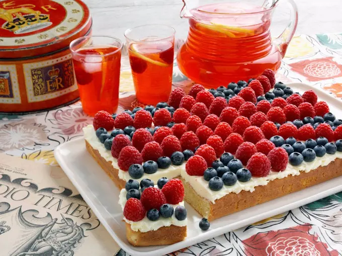 Lemonade fruity flag tray bake cake