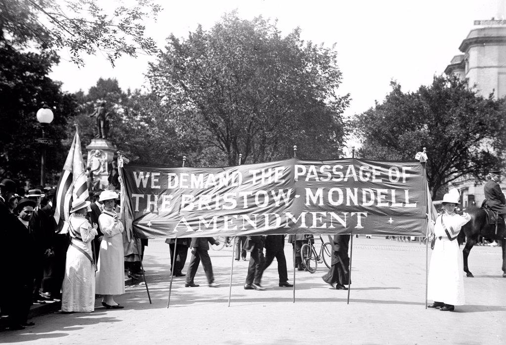 Woman suffrage parade, May 1914. 