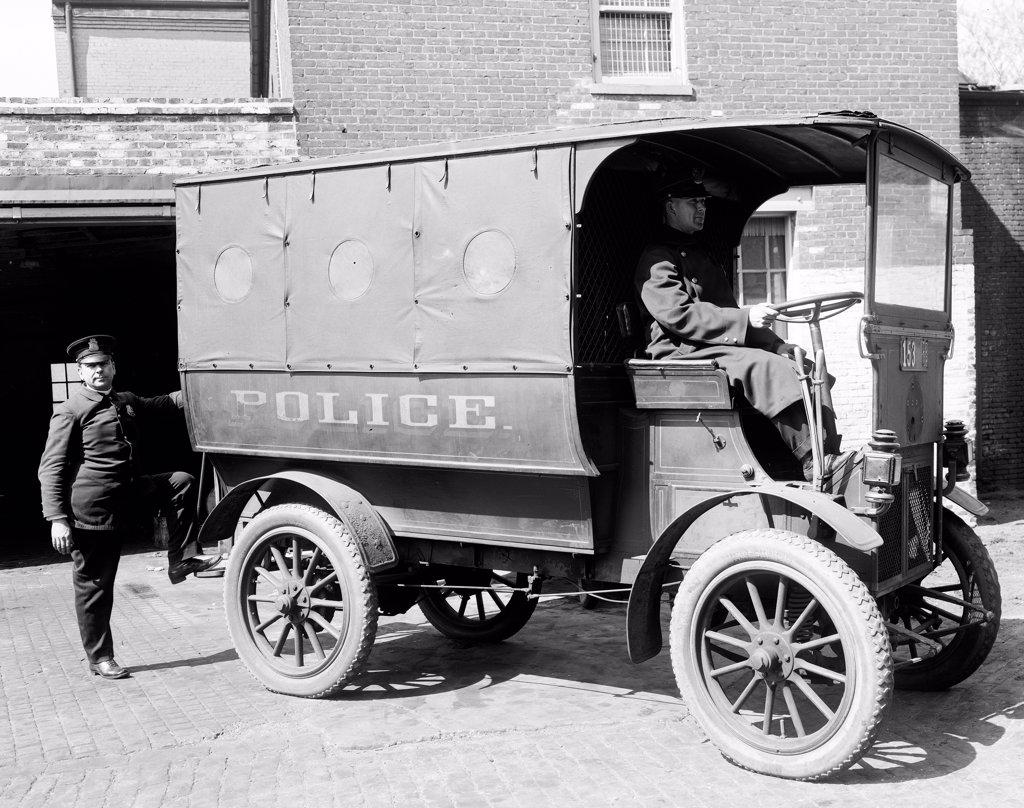 Franklin Motor Car Company police car  ca. 1910-1920. 