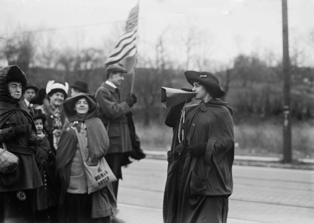 Gen. Jones' 'FORWARD'--suffragettes ca. 1910-1915 (possibly the March to Albany). 