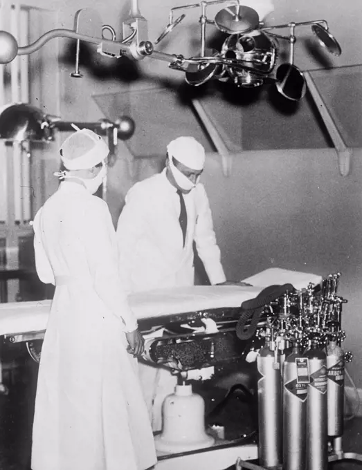 Modern surgery circa 1905-1945.