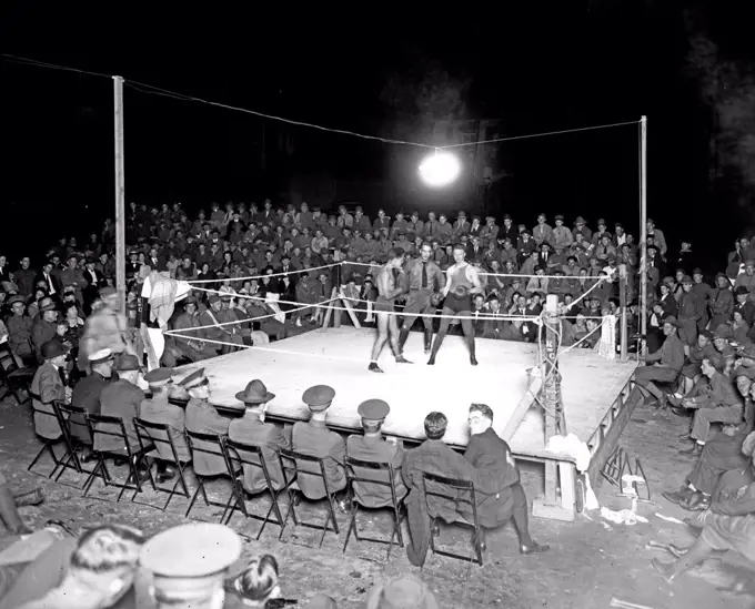 Boxing at Walter Reed Hospital [Washington, D.C.] ca.  between 1918 and 1928.