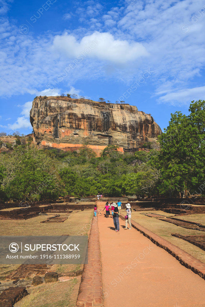 Sigiriya or Sinhagiri, ancient rock fortress located in the northern Matale  District near the town of Dambulla in the Central Province, Sri Lanka. -  SuperStock