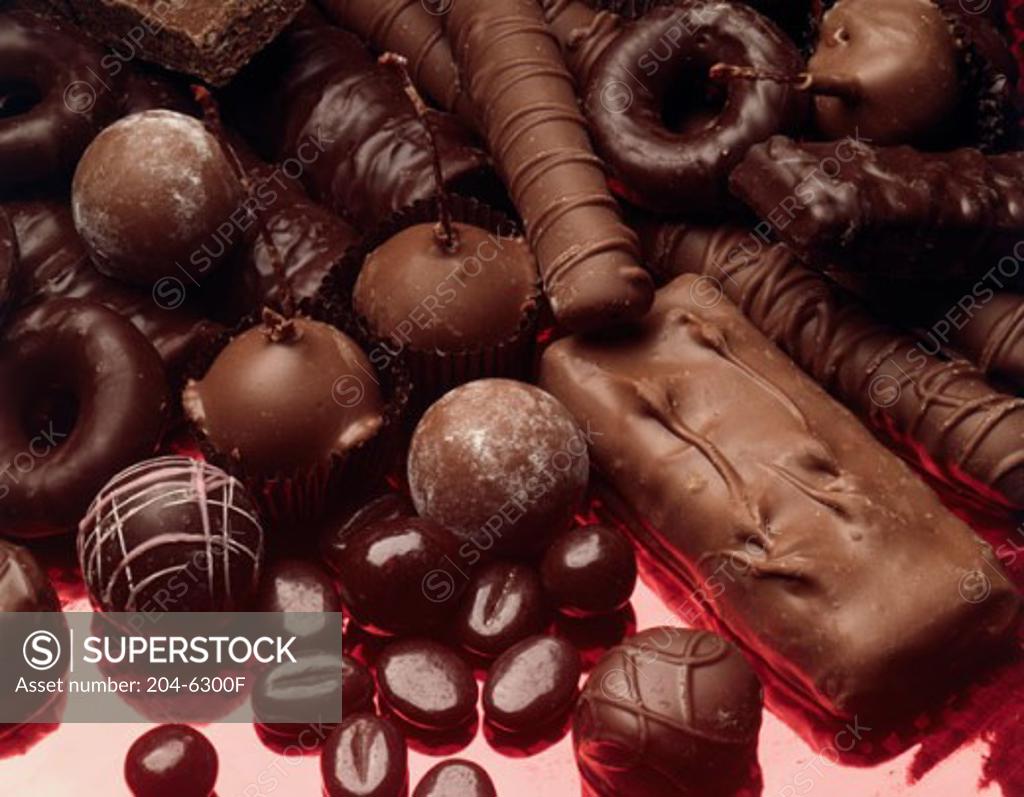 Stock Photo: 204-6300F Close-up of assorted chocolates