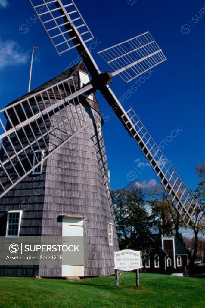 Stock Photo: 246-420B Old Hook Mill East Hampton Long Island New York, USA