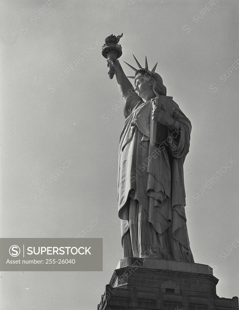 Stock Photo: 255-26040 Low angle view of a statue, Statue of Liberty, New York City, New York, USA