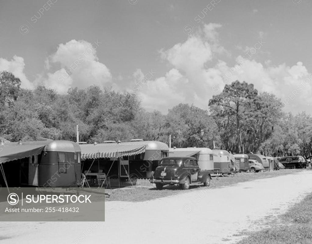 Stock Photo: 255-418432 Camping with caravans