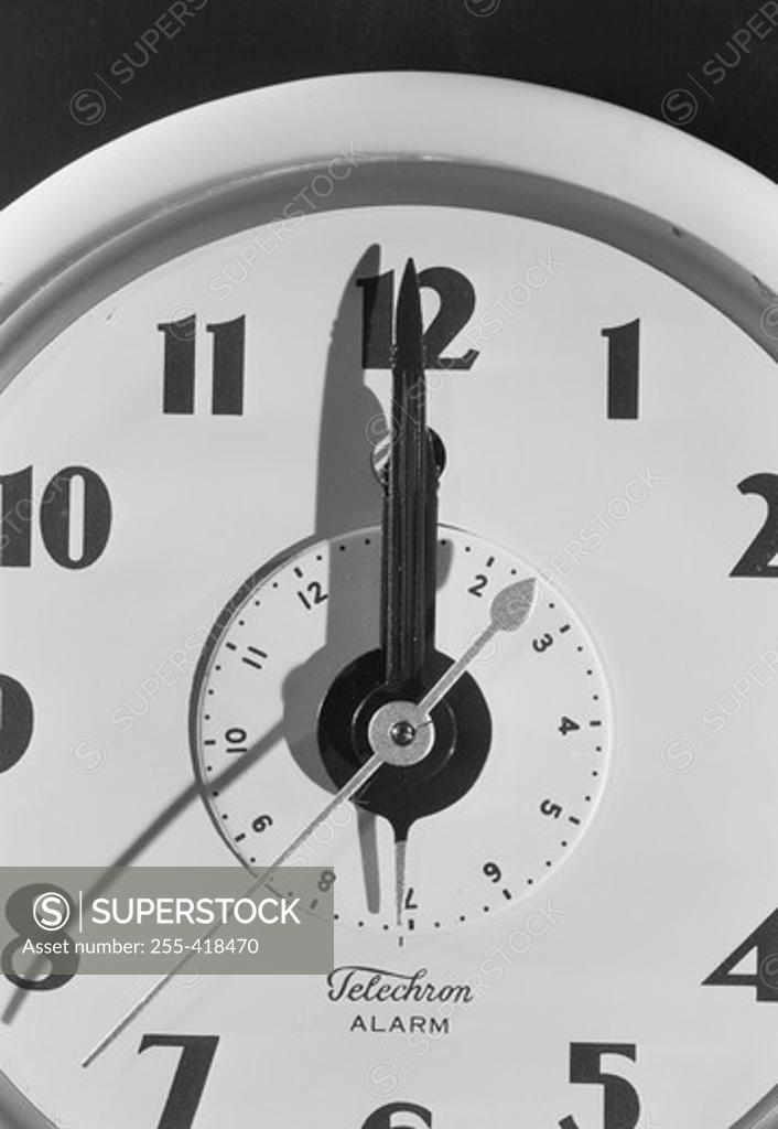 Stock Photo: 255-418470 Face clock showing 12 o'clock, close-up