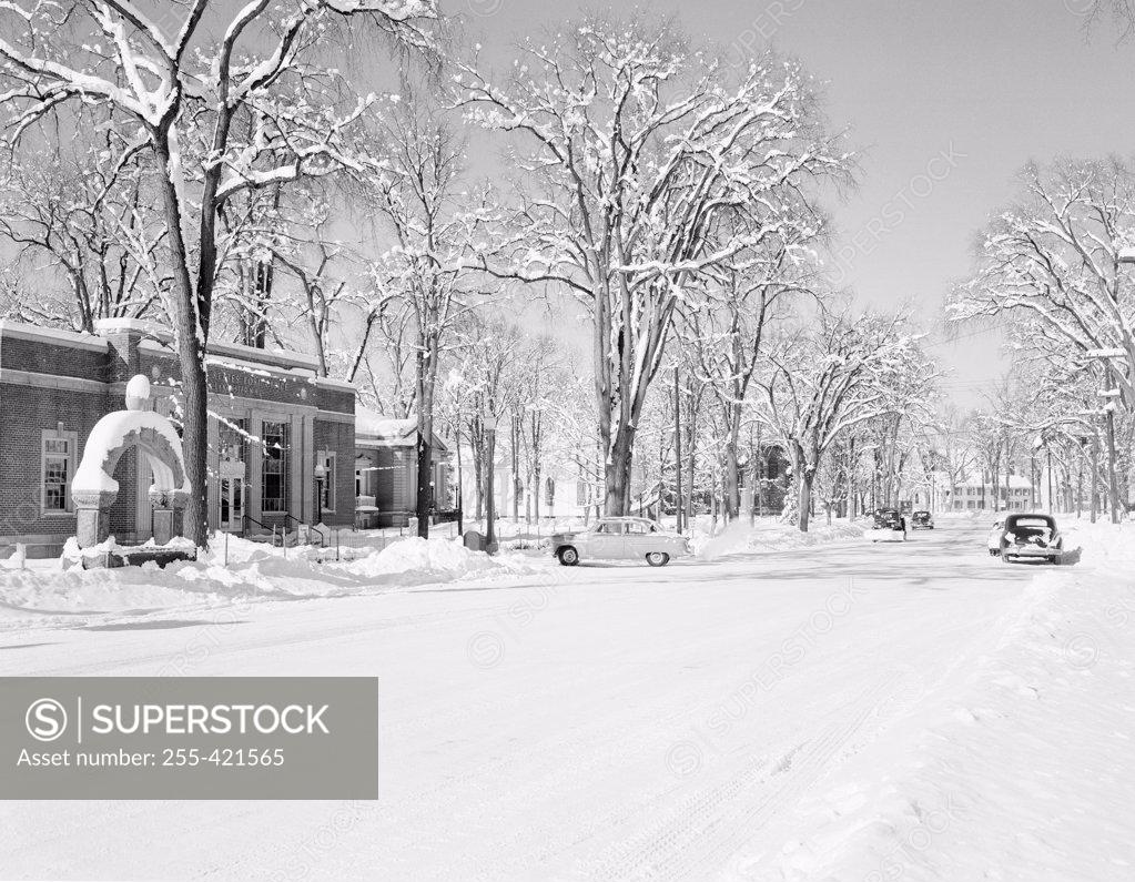 Stock Photo: 255-421565 USA, New Hampshire, Lancaster, Main Street with Post Office