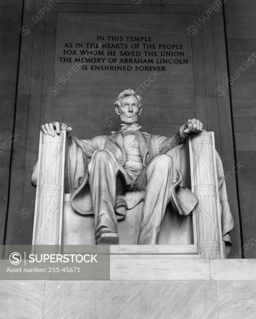 Stock Photo: 255-45671 Abraham Lincolns statue in a memorial, Lincoln Memorial, Washington DC, USA