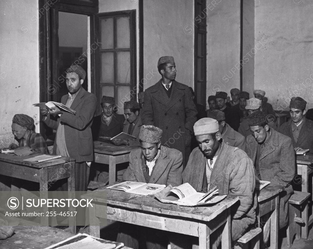Stock Photo: 255-46517 Afghanistan, Kabul, men and women in classroom
