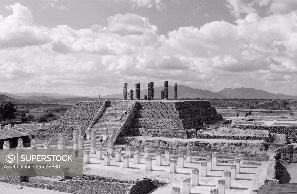Stock Photo: 255-46980 Temple of Quetzalcoatl Tula (Toltec) Mexico