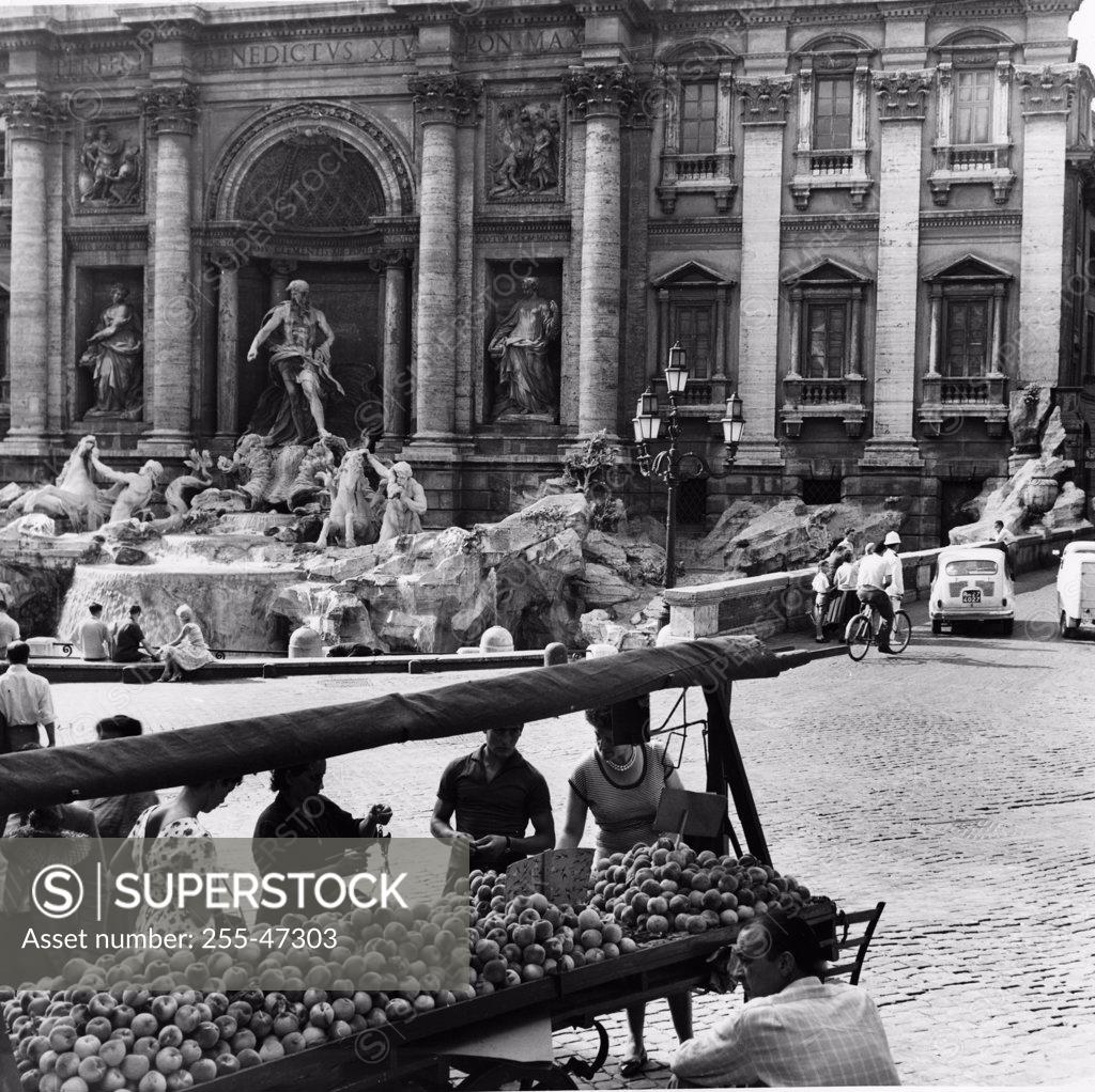 Stock Photo: 255-47303 Trevi Fountain, Rome, Italy