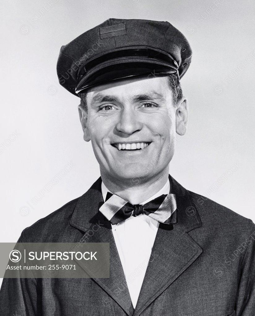 Stock Photo: 255-9071 Portrait of a chauffeur smiling
