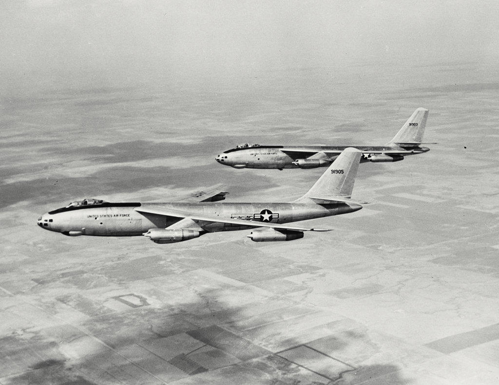 Boeing B-47 Stratojets in flight