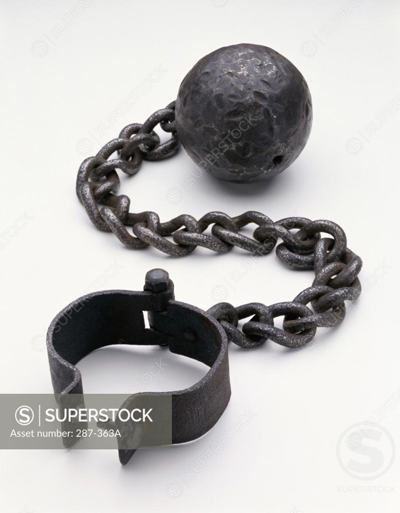 Stock Photo: 287-363A Close-up of a ball and chain