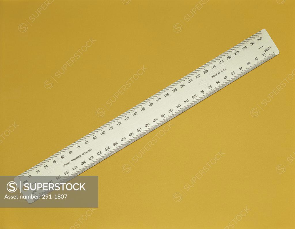 Stock Photo: 291-1807 Close-up of a ruler