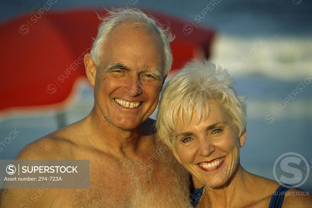 Stock Photo: 294-723A Portrait of a senior couple smiling