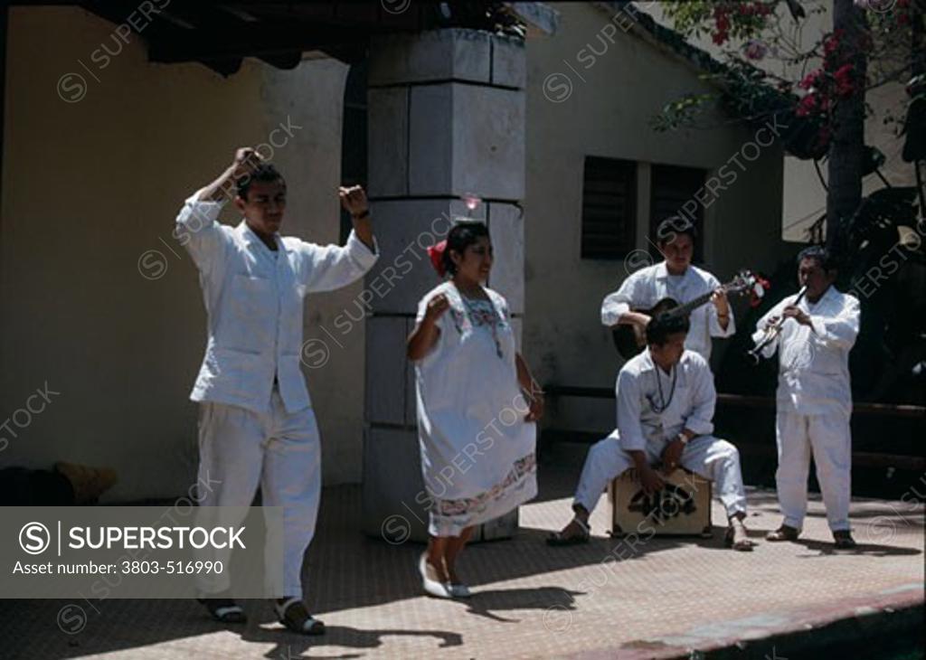 Stock Photo: 3803-516990 Folk Dance Yucatan Mexico