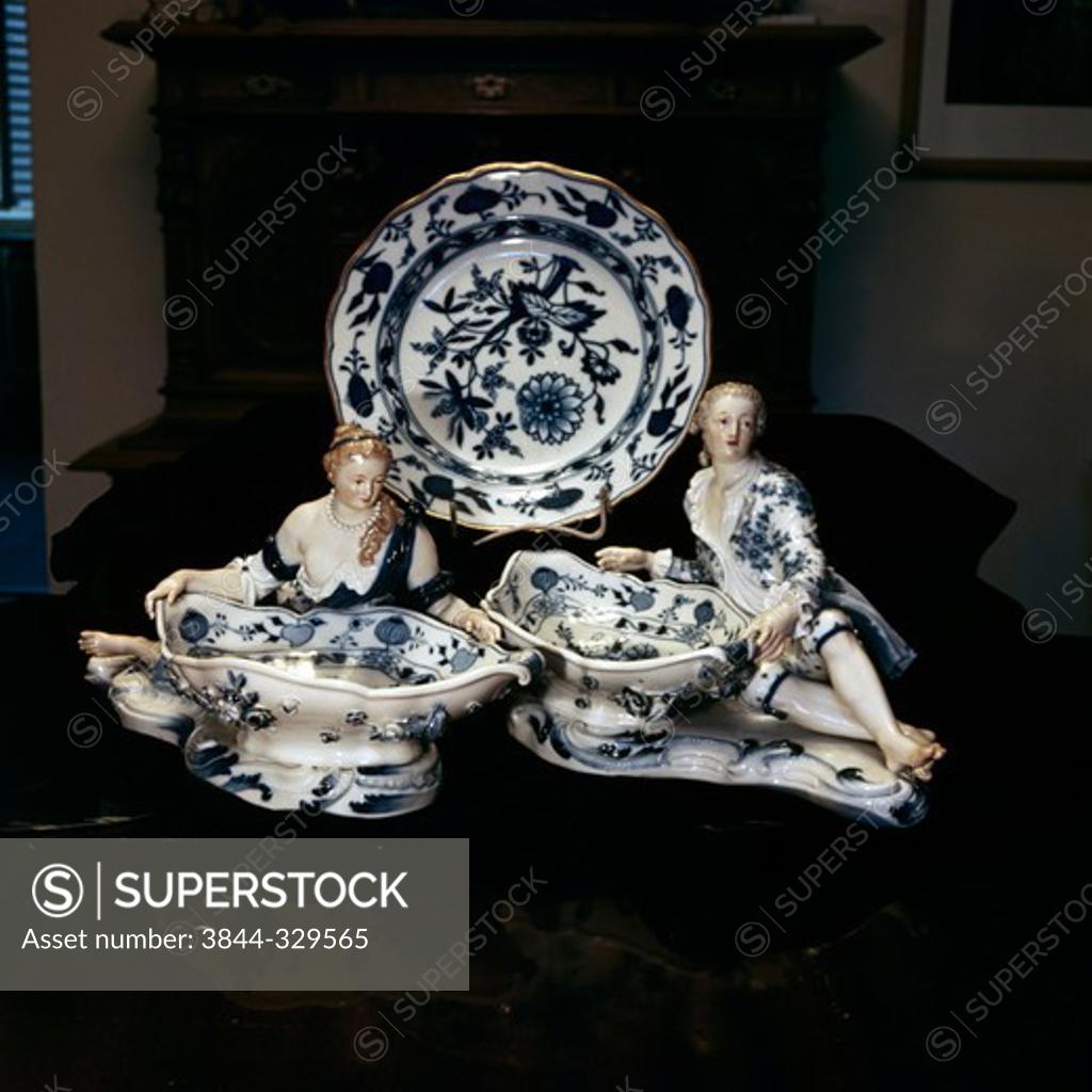 Stock Photo: 3844-329565 China, Royal Meissen Dresden Antiques-Housewares 