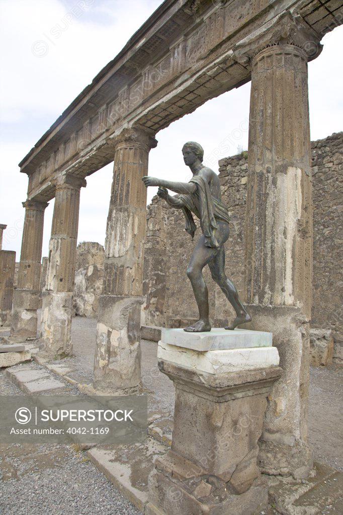 Stock Photo: 4042-1169 Italy, Rome, Temple of Apollo, bronze statue of Apollo